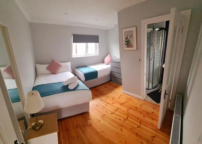 Casa de Férias Stylish 3 Bedroom House Galway